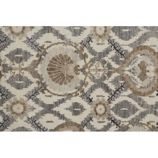 Ivory Gray And Taupe Wool Floral Hand Knotted Stain Resistant Area Rug Photo 9