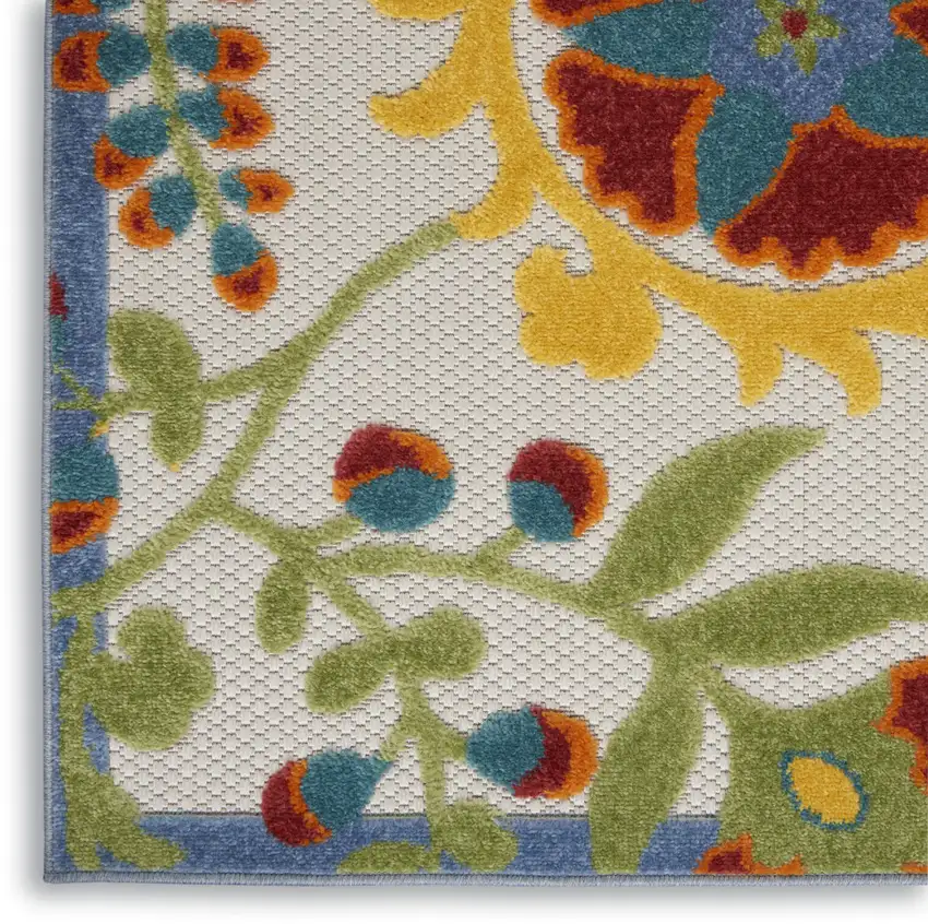 6' Green And Ivory Indoor Outdoor Runner Rug Photo 5