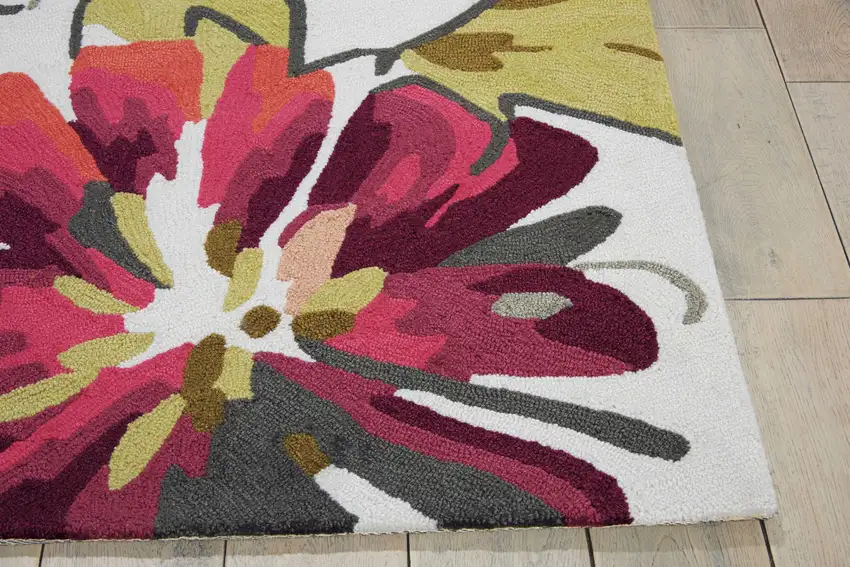 Ivory Green and Red Floral Hand Carved Handmade Area Rug Photo 9
