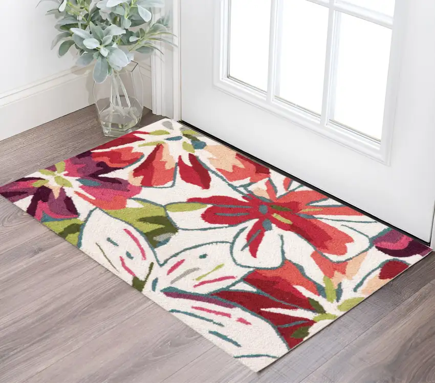 Ivory Green and Red Floral Hand Carved Handmade Area Rug Photo 1