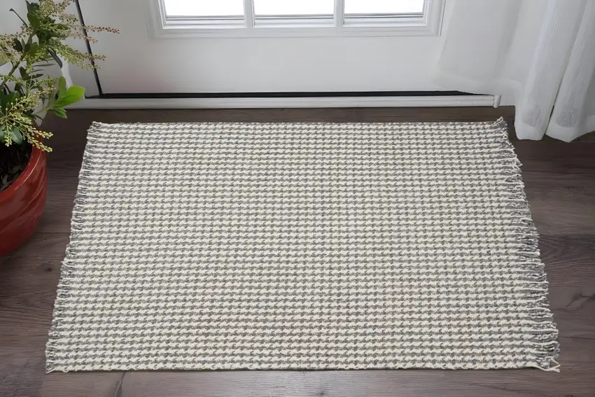 Gray and Ivory Wool Houndstooth Hand Woven Area Rug Photo 1