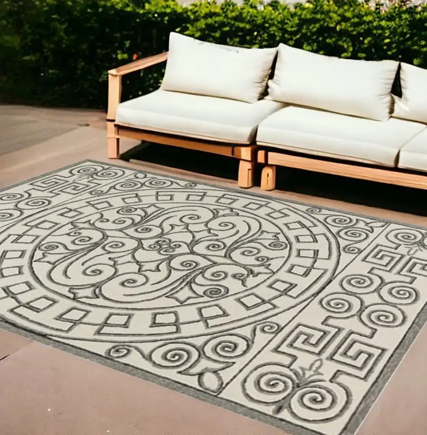 8'X10' Ivory Grey Hand Woven Uv Treated Greek Key Medallion Indoor Outdoor Area Rug Photo 1