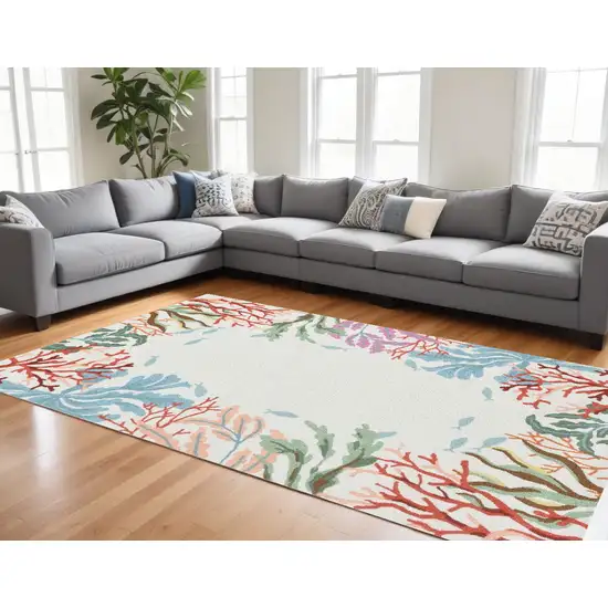 Ivory Hand Hooked Bordered Coral Reef Indoor Area Rug Photo 1