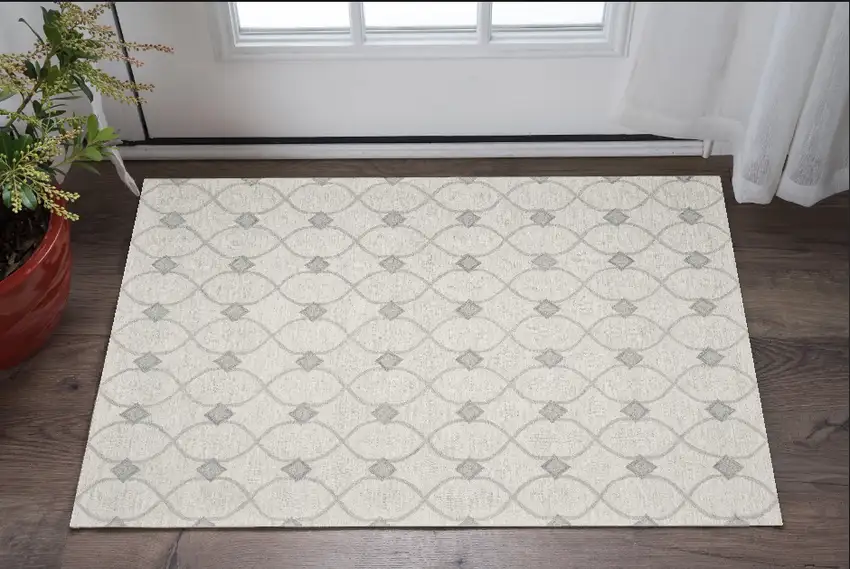 Ivory Wool Quatrefoil Hand Tufted Area Rug Photo 1
