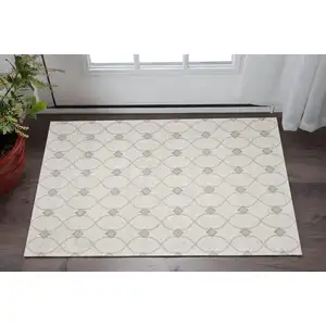 Photo of Ivory Hand Tufted Ogee Indoor Area Rug
