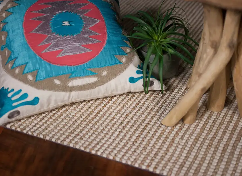 Ivory Hand Woven Jute And Wool Indoor Area Rug Photo 7