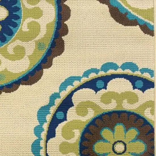 8' Green And Ivory Floral Indoor Outdoor Area Rug Photo 3