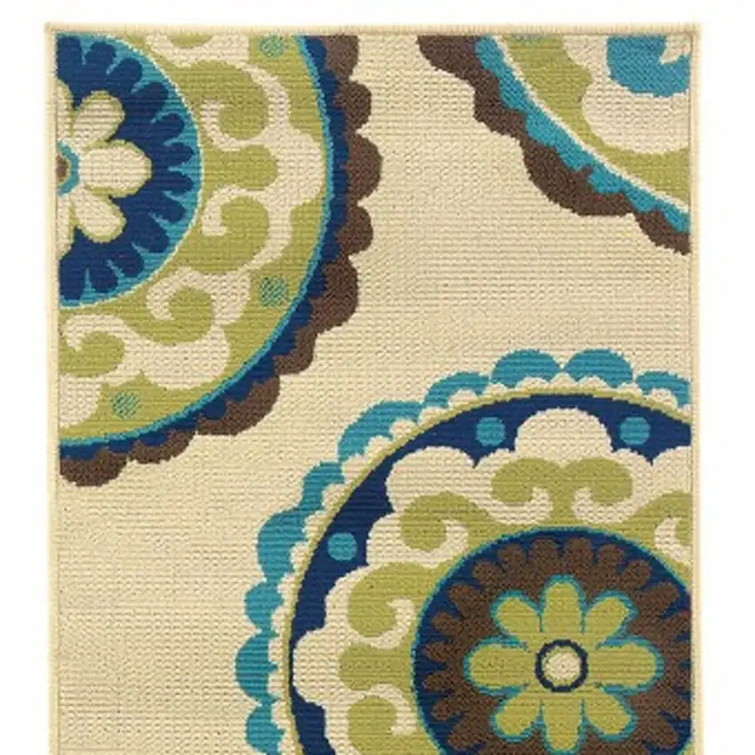 8' Green And Ivory Floral Indoor Outdoor Area Rug Photo 4