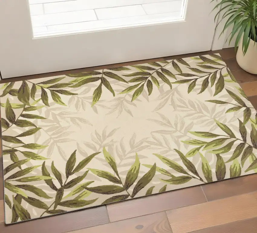 Ivory And Green Wool Botanical Leaves Hand Tufted Area Rug Photo 1