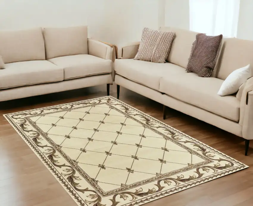 5'X8' Ivory Machine Woven Hand Carved Fleur De Lis Indoor Area Rug Photo 1