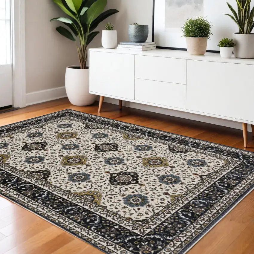 Ivory Medallion Area Rug With Fringe Photo 1
