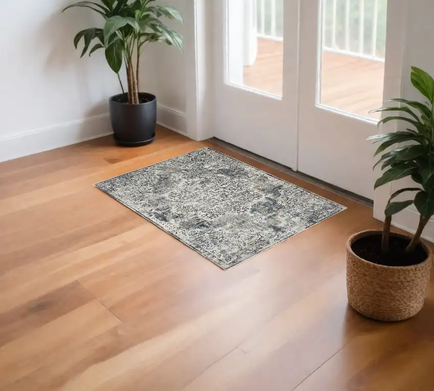 Ivory Medallion Area Rug Photo 1