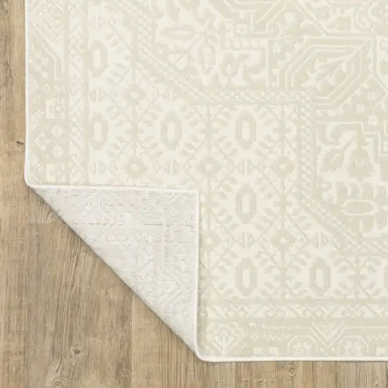 Ivory Medallion Area Rug Photo 8