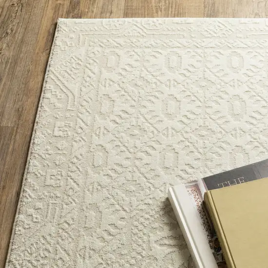 Ivory Medallion Area Rug Photo 7