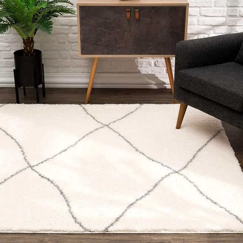 Ivory Modern Uneven Lattice Area Rug Photo 5