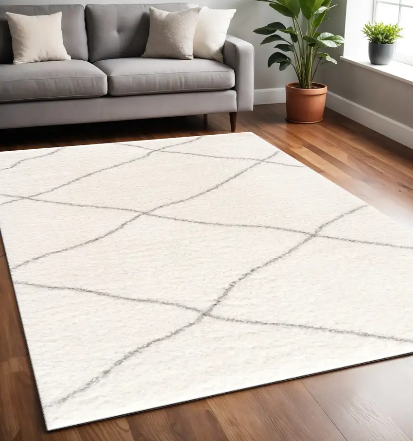 Ivory Modern Uneven Lattice Area Rug Photo 1