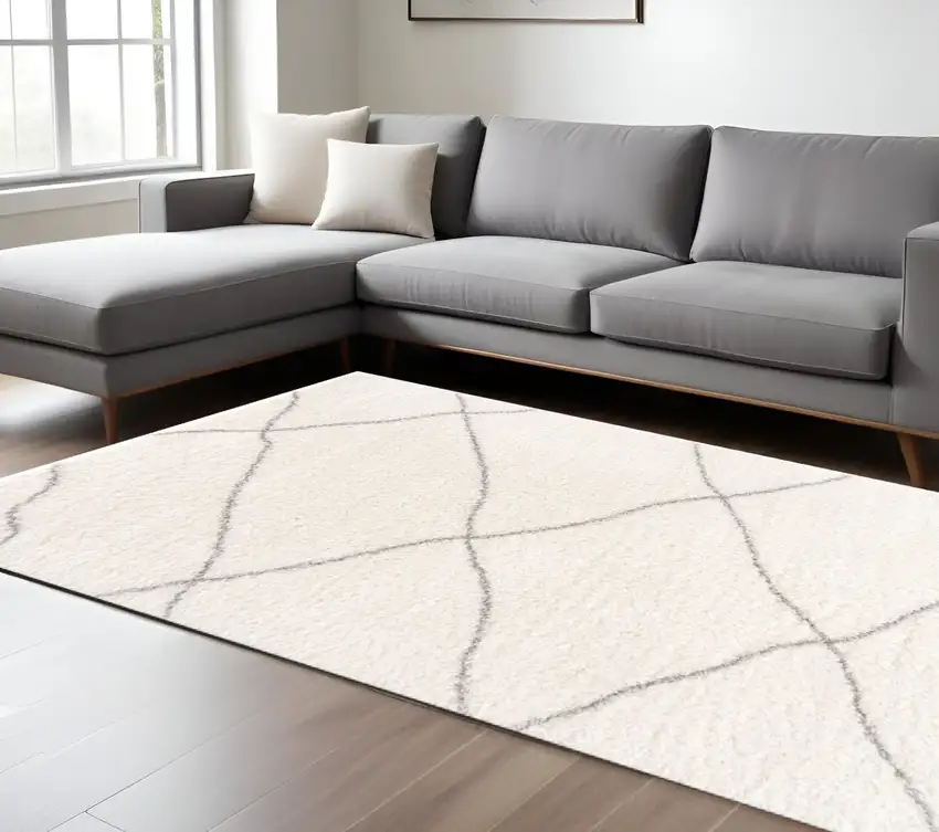 Ivory Modern Uneven Lattice Area Rug Photo 1