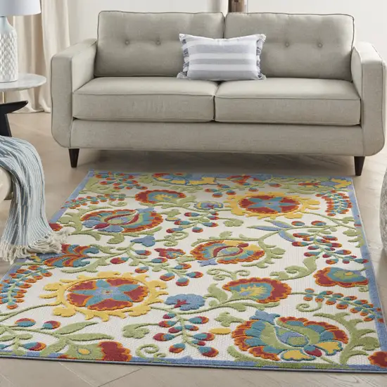 Ivory/Multi Floral Indoor Outdoor Area Rug Photo 8