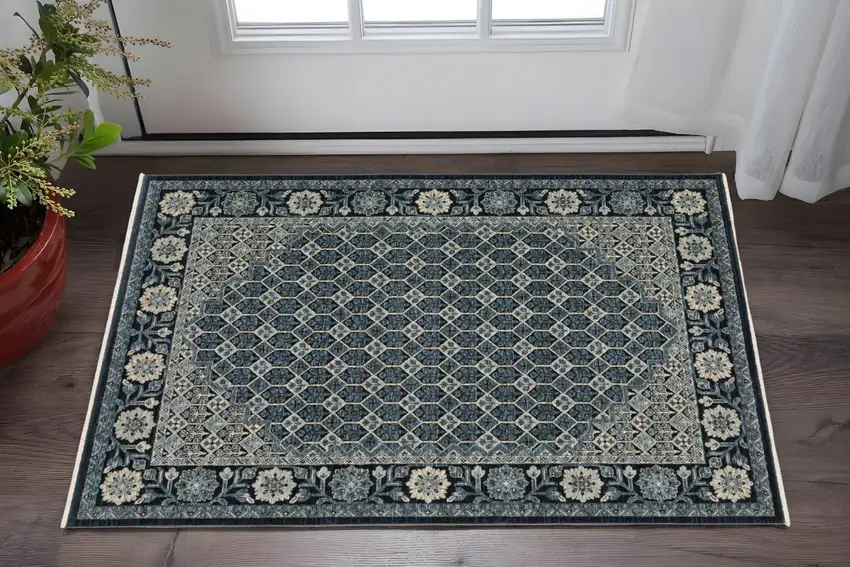 Ivory Oriental Area Rug With Fringe Photo 1