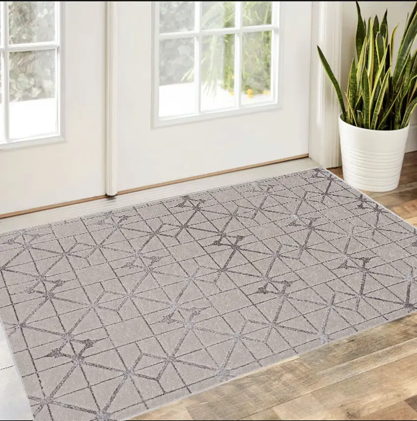 3'X5' Ivory Silver Machine Woven Geometric Indoor Area Rug Photo 1