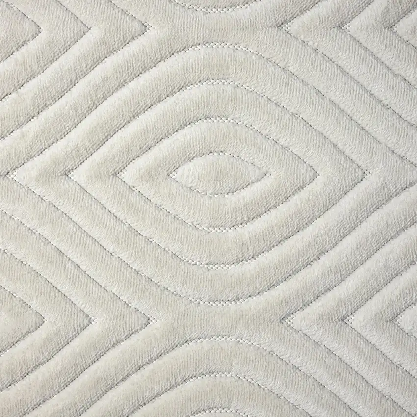 5' X 7' Ivory Trellis Area Rug Photo 5