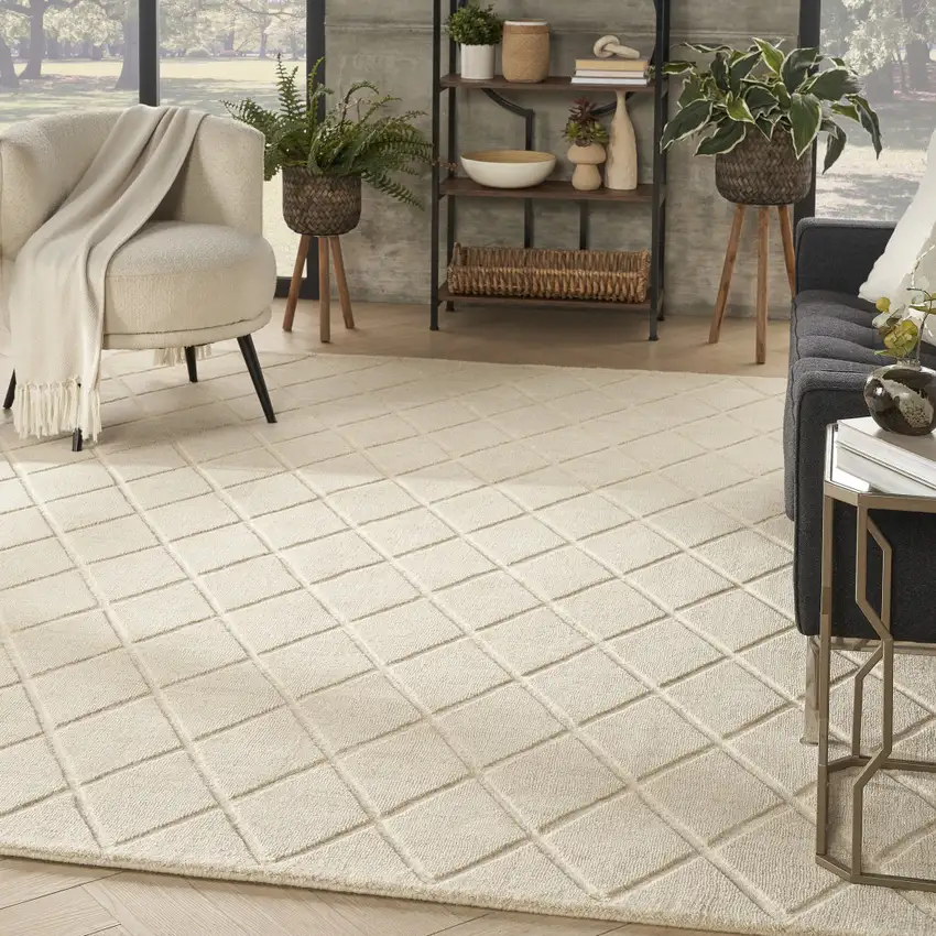 Ivory Wool Geometric Hand Woven Area Rug Photo 5