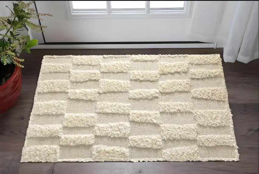 Ivory Wool Geometric Hand Woven Area Rug Photo 1