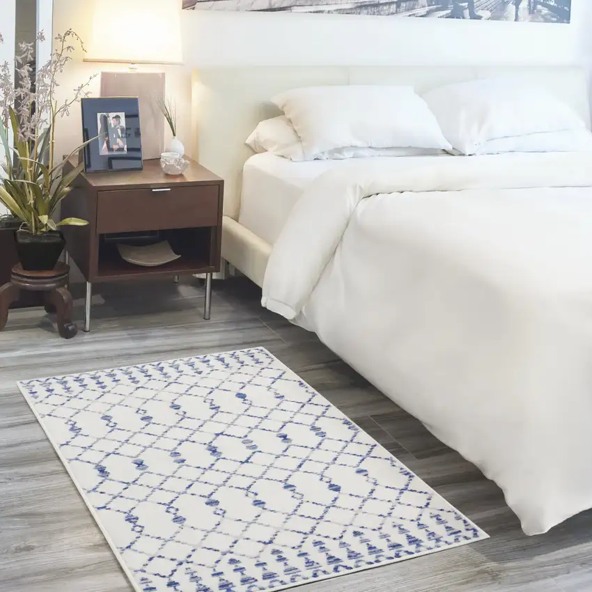 Ivory and Blue Geometric Area Rug Photo 3