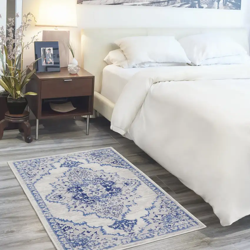 Ivory and Blue Medallion Area Rug Photo 5