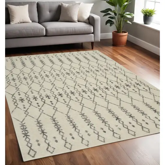 Gray And Ivory Geometric Distressed Area Rug Photo 2