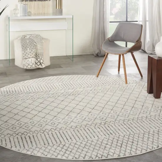 8' Gray And Ivory Geometric Distressed Round Rug Photo 7
