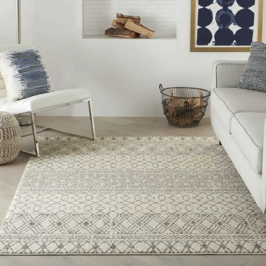 Gray And Ivory Geometric Area Rug Photo 4