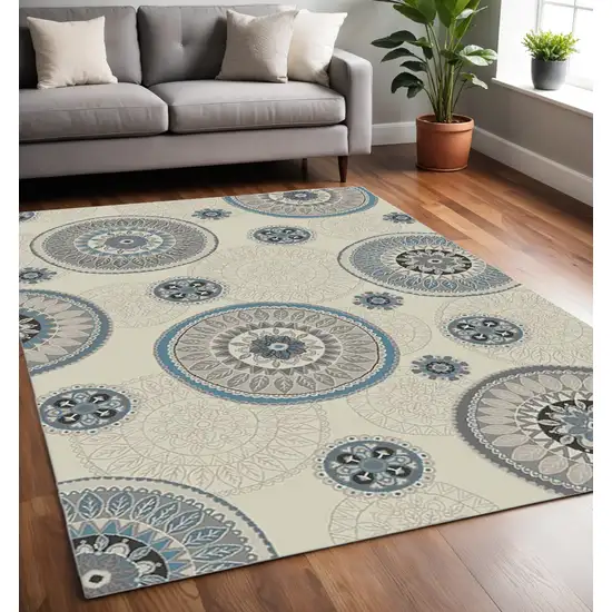 Ivory and Gray Geometric Area Rug Photo 1