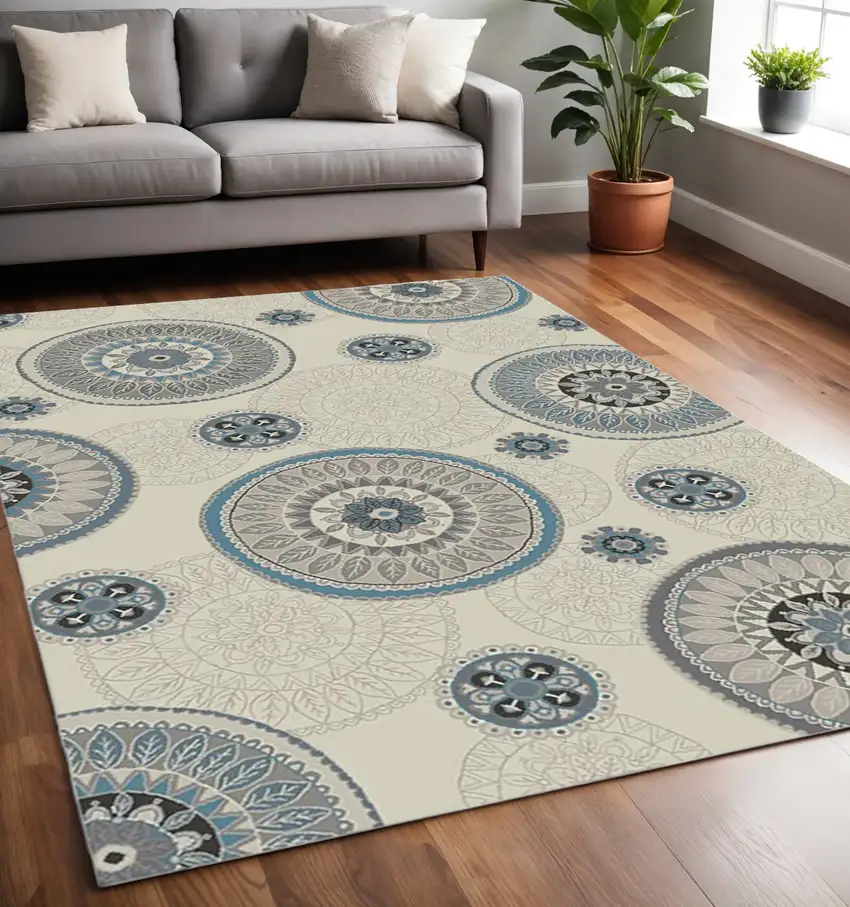 Ivory and Gray Geometric Area Rug Photo 1