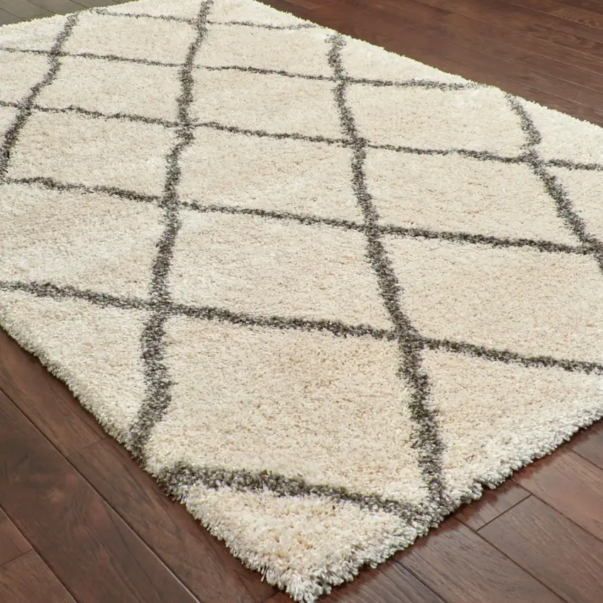 Ivory And Gray Geometric Lattice Area Rug Photo 7