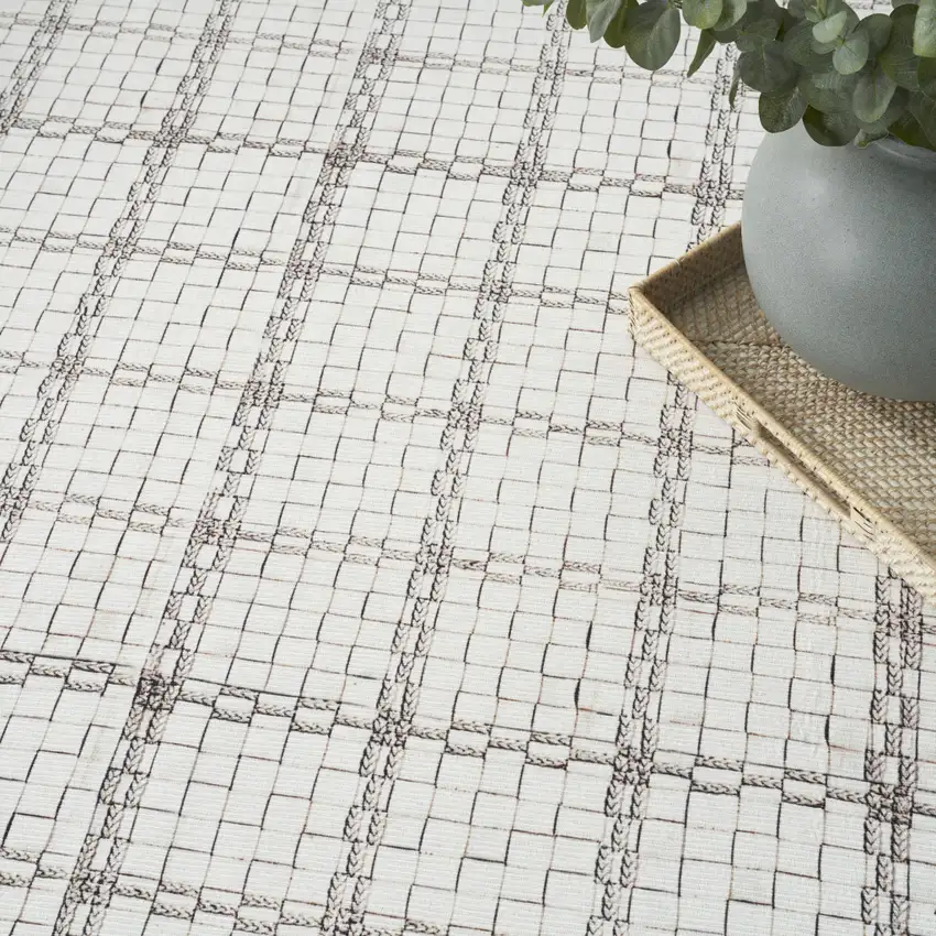 5' X 7' Ivory and Gray Geometric Power Loom Washable Non Skid Area Rug Photo 4