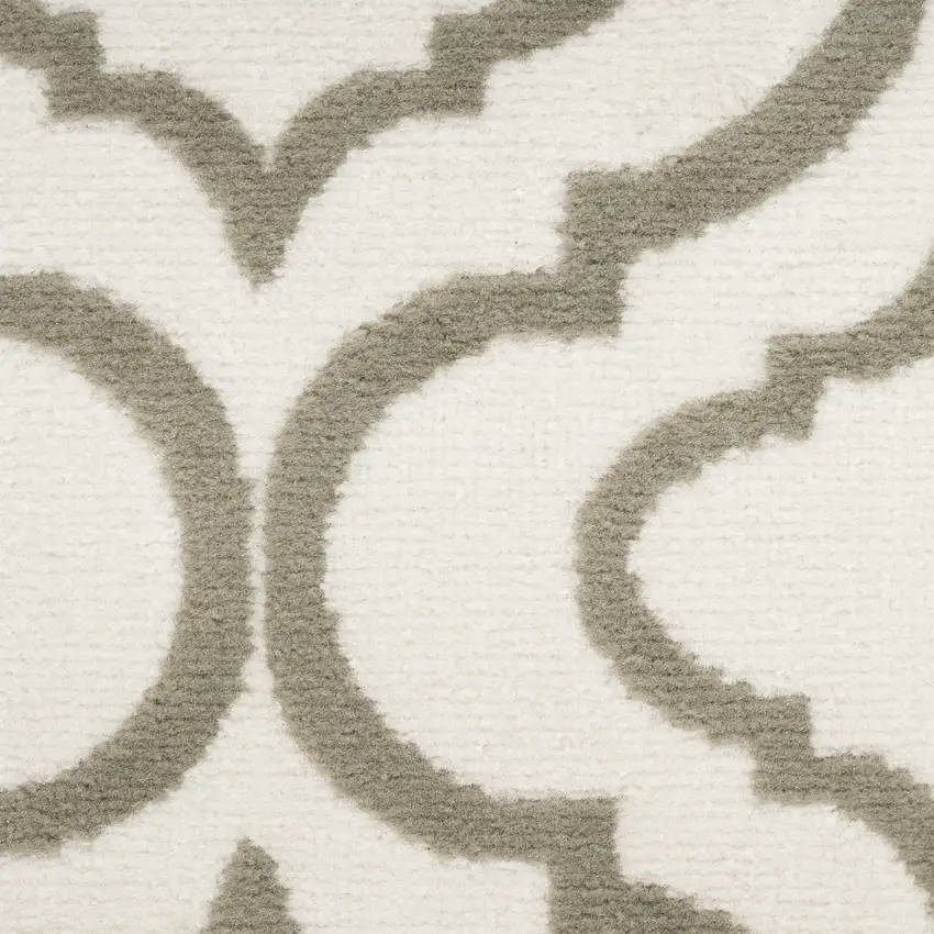 Ivory and Green Trellis Area Rug Photo 9