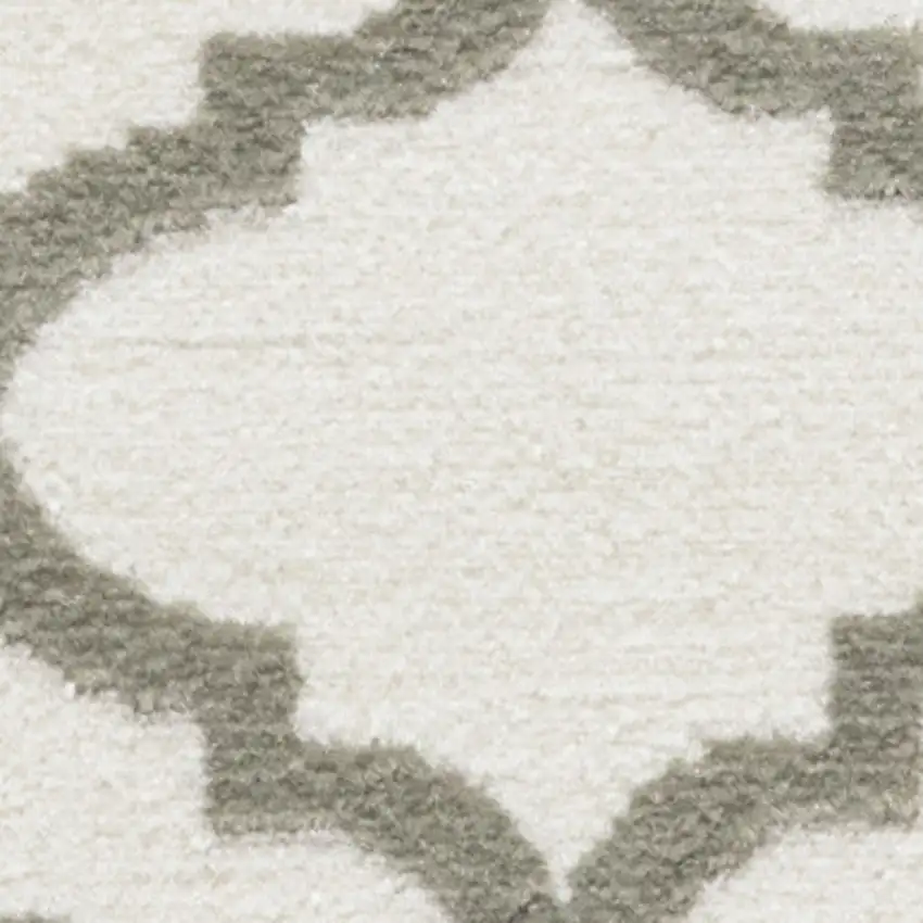 Ivory and Green Trellis Area Rug Photo 9
