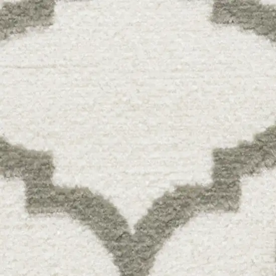 Ivory and Green Trellis Area Rug Photo 5