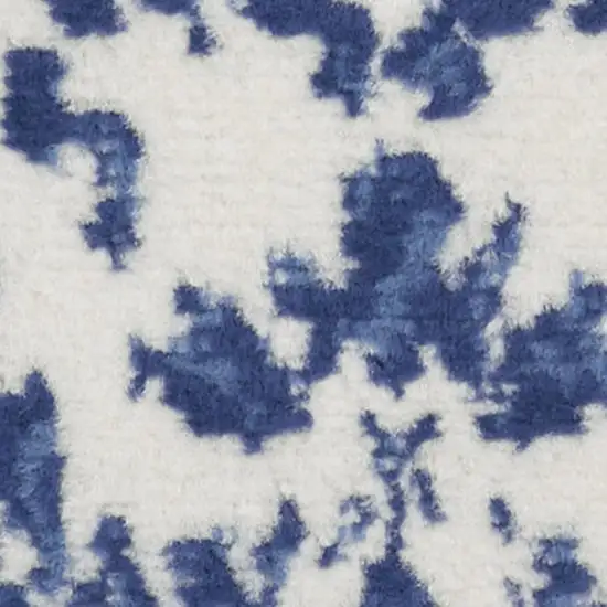 Ivory and Navy Blue Damask Distressed Area Rug Photo 5