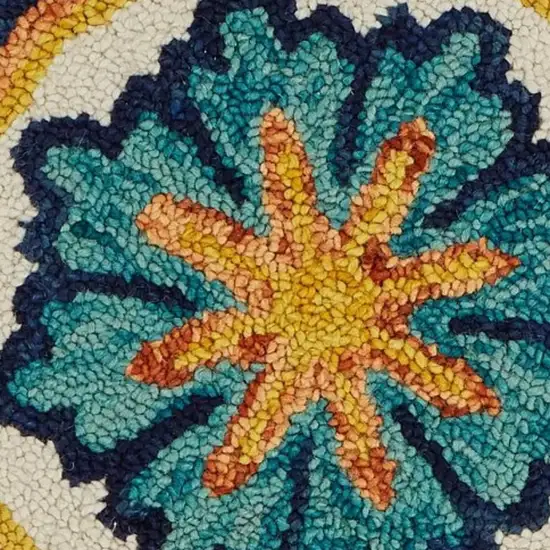 6' Ivory Round Wool Geometric Hand Tufted Area Rug Photo 4