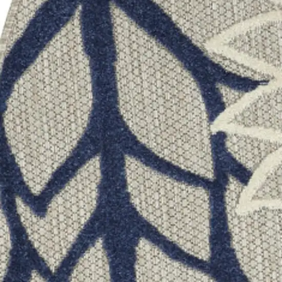 4' Ivory And Blue Round Indoor Outdoor Area Rug Photo 3