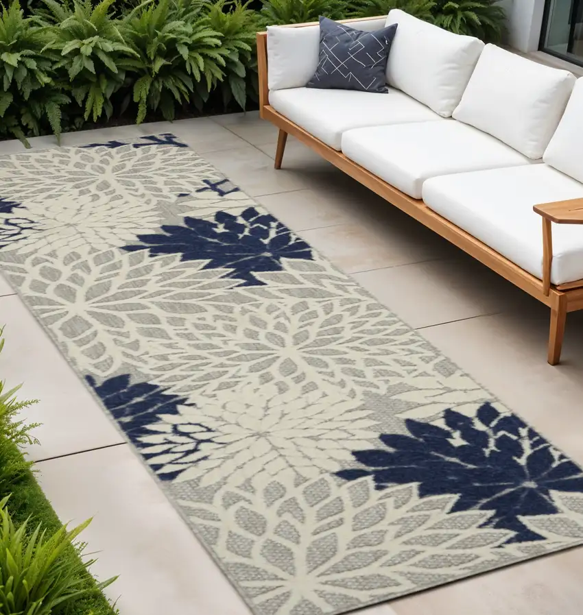 10' Ivory And Blue Indoor Outdoor Area Rug Photo 2