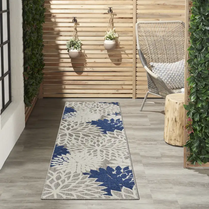 8' Ivory And Blue Indoor Outdoor Area Rug Photo 6
