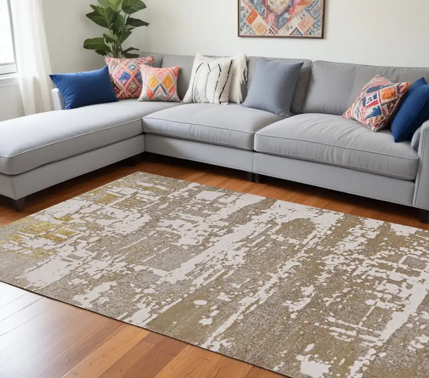 94 X 130 Ivory Or Gold Polypropylene Or Polyester Rug Photo 1