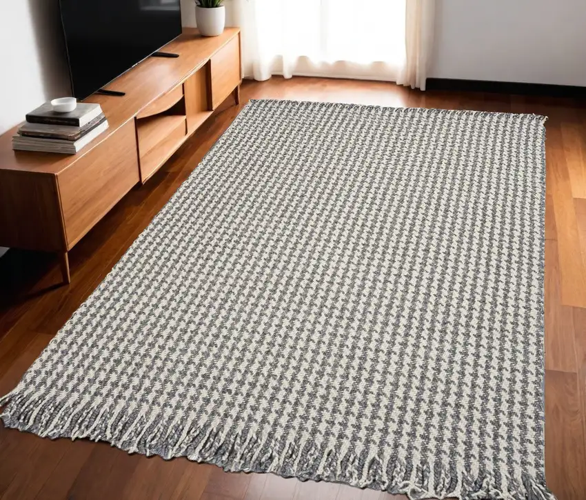 Ivory Or Grey Plaid Knitted Wool Indoor Area Rug With Fringe Photo 1