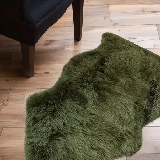 Dark Green New Zealand Lambs Wool Area Rug Photo 1
