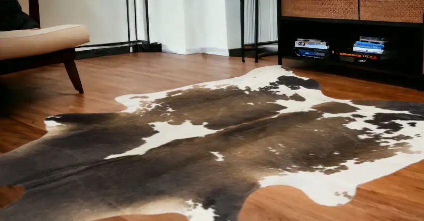 Light Brown and White Cowhide Hand Knotted Area Rug Photo 2