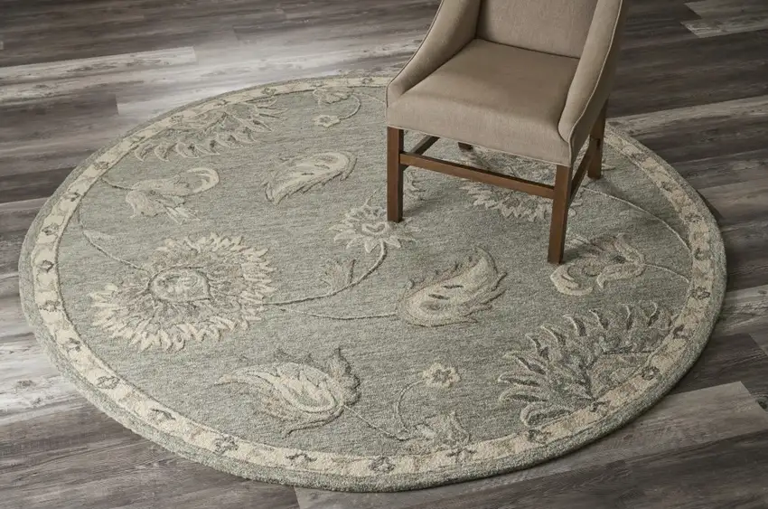 Light Gray Floral Area Rug Photo 6