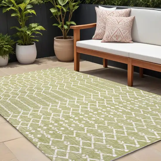 Light Green And Cream Trellis Indoor Outdoor Area Rug Photo 1